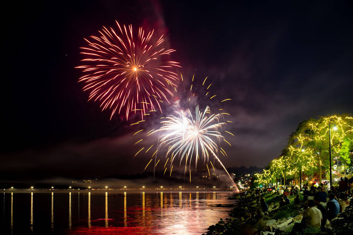 Whiterock 海节 + 烟花（免费）